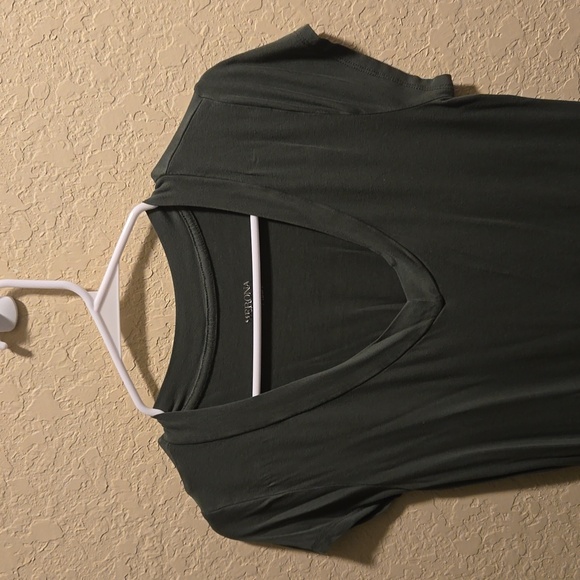 Merona Olive Green Top T Shirt Lightweight V Neck - Picture 2 of 7